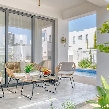 Luxurious Alasia In * Paralimni