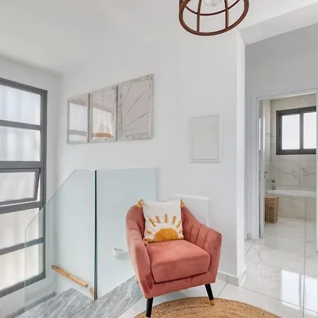 Luxurious Alasia In Villa Paralimni