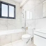 Luxurious Alasia In باراليمني